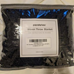 NWT Chunky Throw Blanket